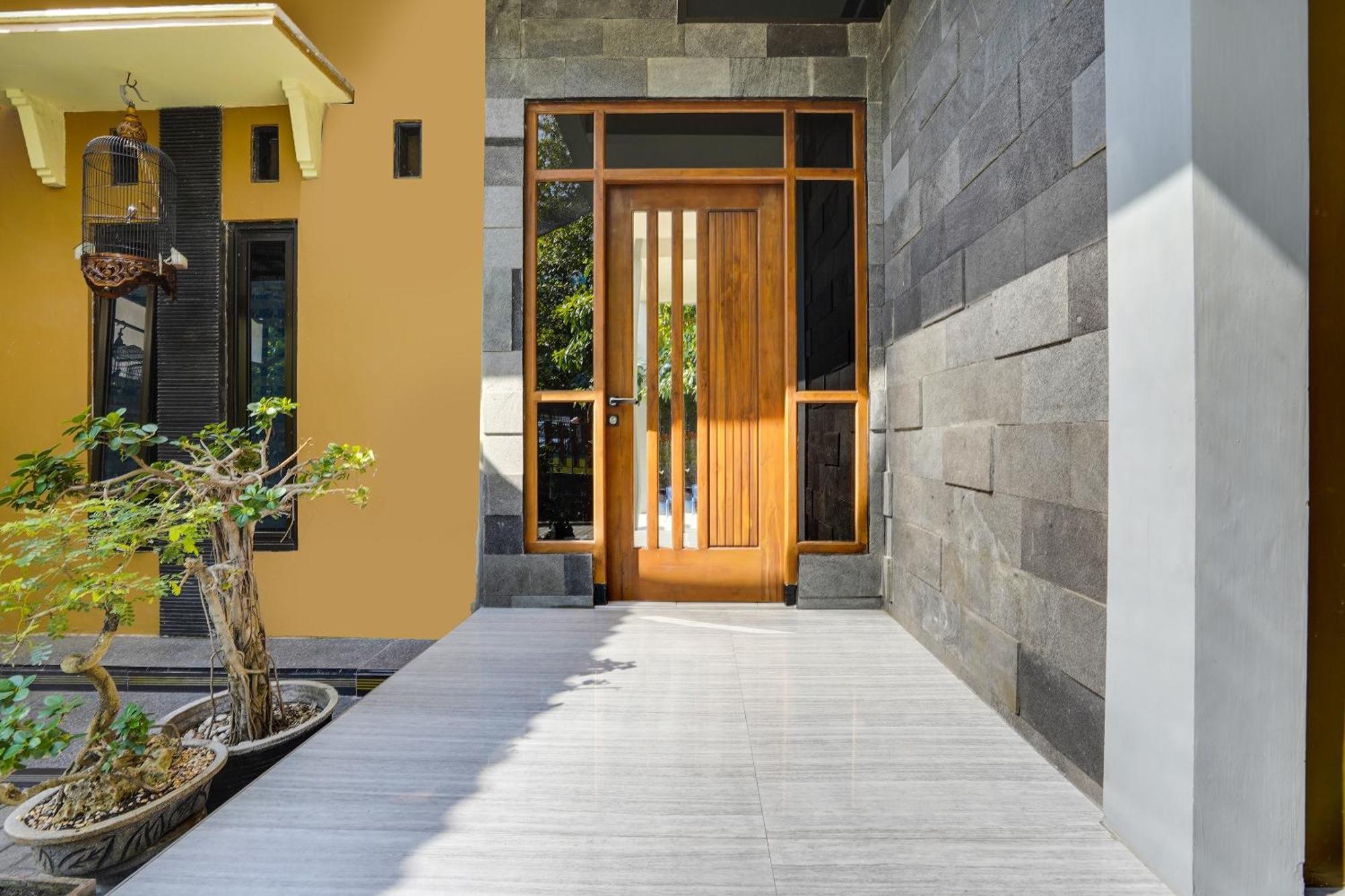 Spot On 91745 Rumah Kost Gresik Syariah Экстерьер фото